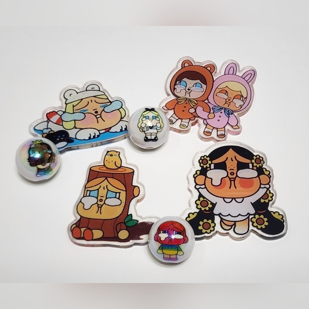 Acrylic Flatback Cry Baby Pop Mart Beads  Badge Clip Keychain 7 Pc‎